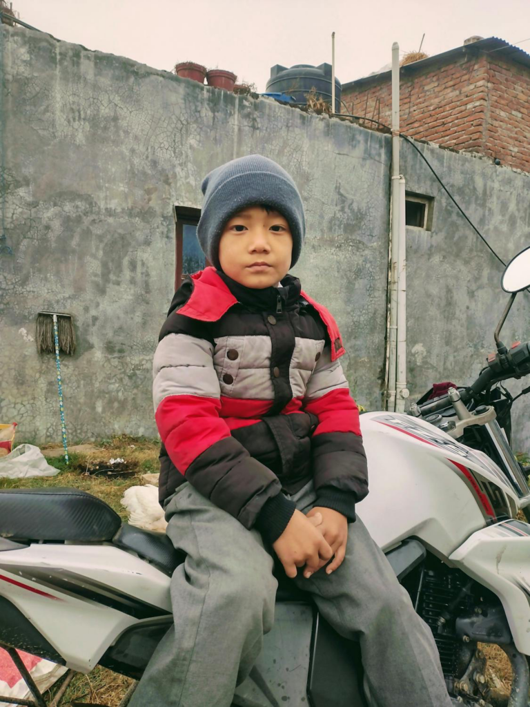 La paradoja de la soledad en la infancia