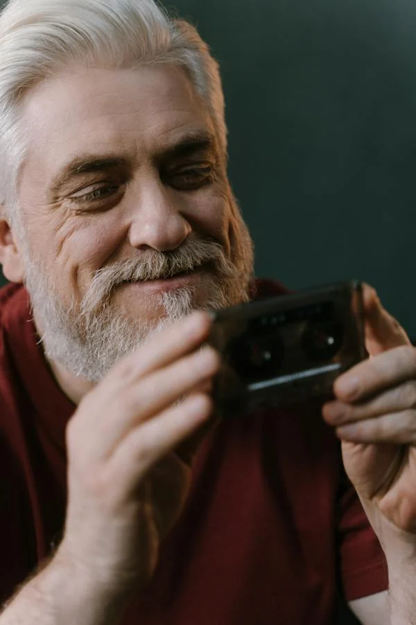 Lejos de ser una enfermedad, la nostalgia ahora se considera un recurso psicológico vital, que ofrece consuelo y sentido a la vida